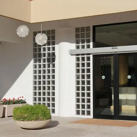 Zenit Salento Hotell