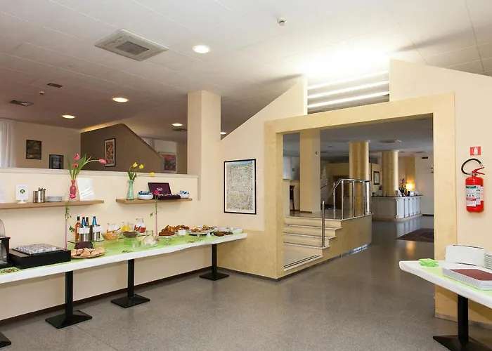 Zenit Salento מלון לצ'ה